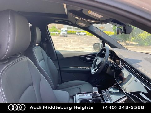Used 2025 Audi Q7 2.0T Premium w/ Convenience Plus Package image 24