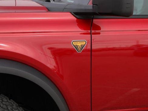 Certified 2025 Ford Bronco Badlands AWD/4WD image 4