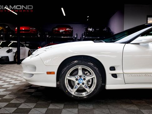 Used 1998 Pontiac Firebird Formula w/ Security Pkg image 9