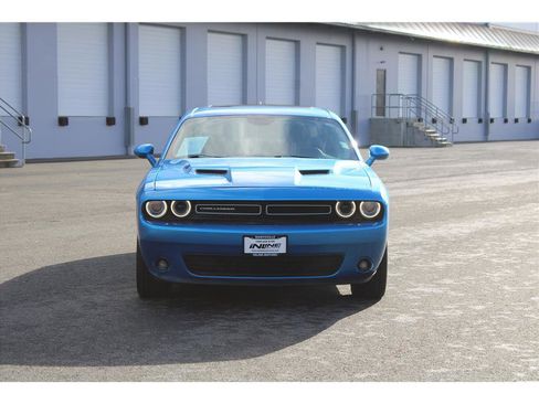 Used 2015 Dodge Challenger SXT Plus image 5