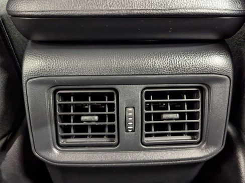 Used 2021 Toyota RAV4 XLE image 20