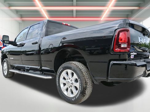 New 2026 RAM 2500 Big Horn AWD/4WD image 2