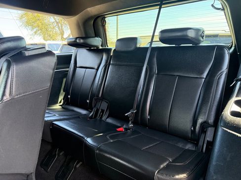 Used 2021 Ford Expedition XLT image 16