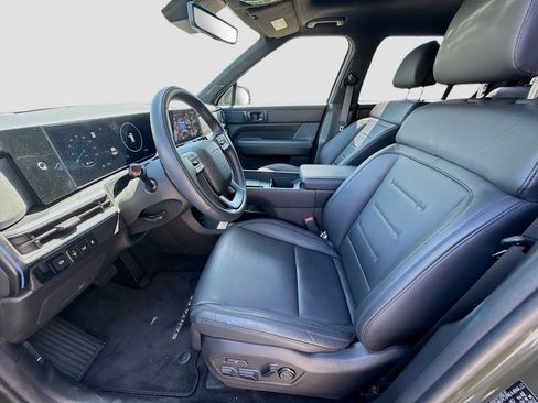 Certified 2026 Hyundai Santa Fe Calligraphy w/ Tow & Go Package FWD image 16
