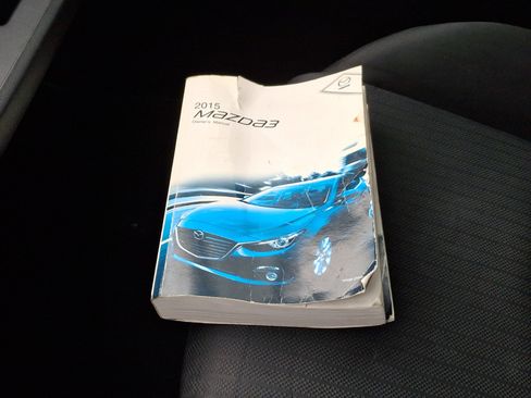 Used 2015 MAZDA MAZDA3 i Sport FWD image 25