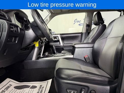 Used 2016 Toyota 4Runner SR5 Premium image 13