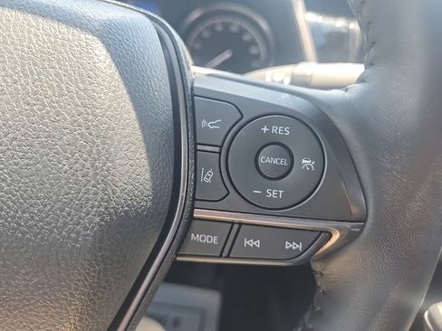Used 2023 Toyota Camry SE FWD image 17