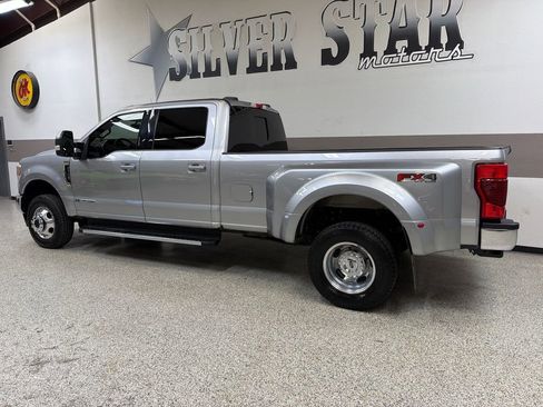 Used 2021 Ford F350 Lariat w/ Lariat Value Package AWD/4WD image 6