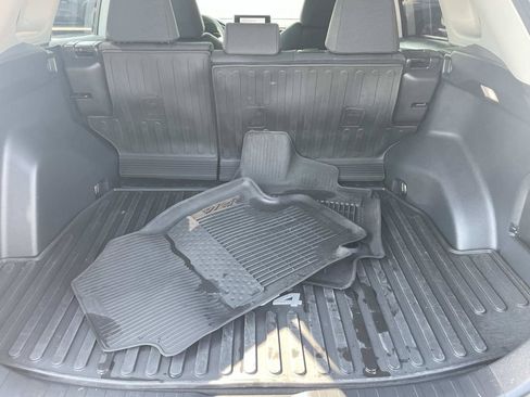 Used 2025 Toyota RAV4 LE AWD/4WD image 12