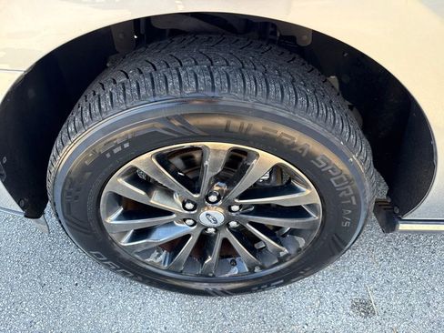 Certified 2020 Ford Expedition Max Limited w/ Equipment Group 301A image 13