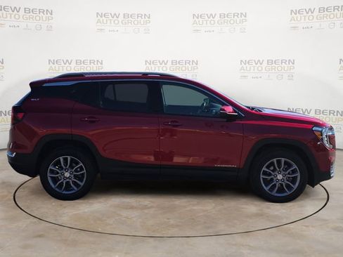Used 2023 GMC Terrain SLT AWD/4WD image 6