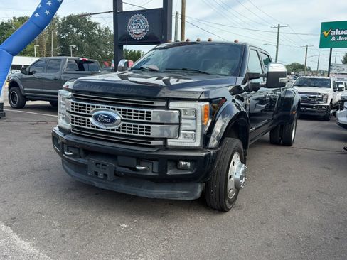 Used 2018 Ford F450 Platinum w/ Platinum Ultimate Package image 4