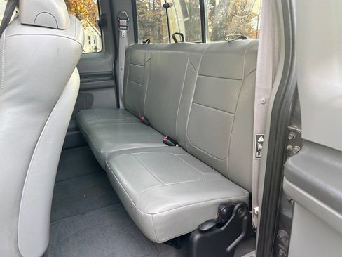 Used 2002 Ford F350 Lariat image 19