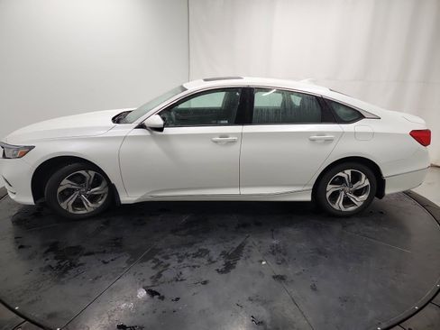 Used 2018 Honda Accord EX image 4
