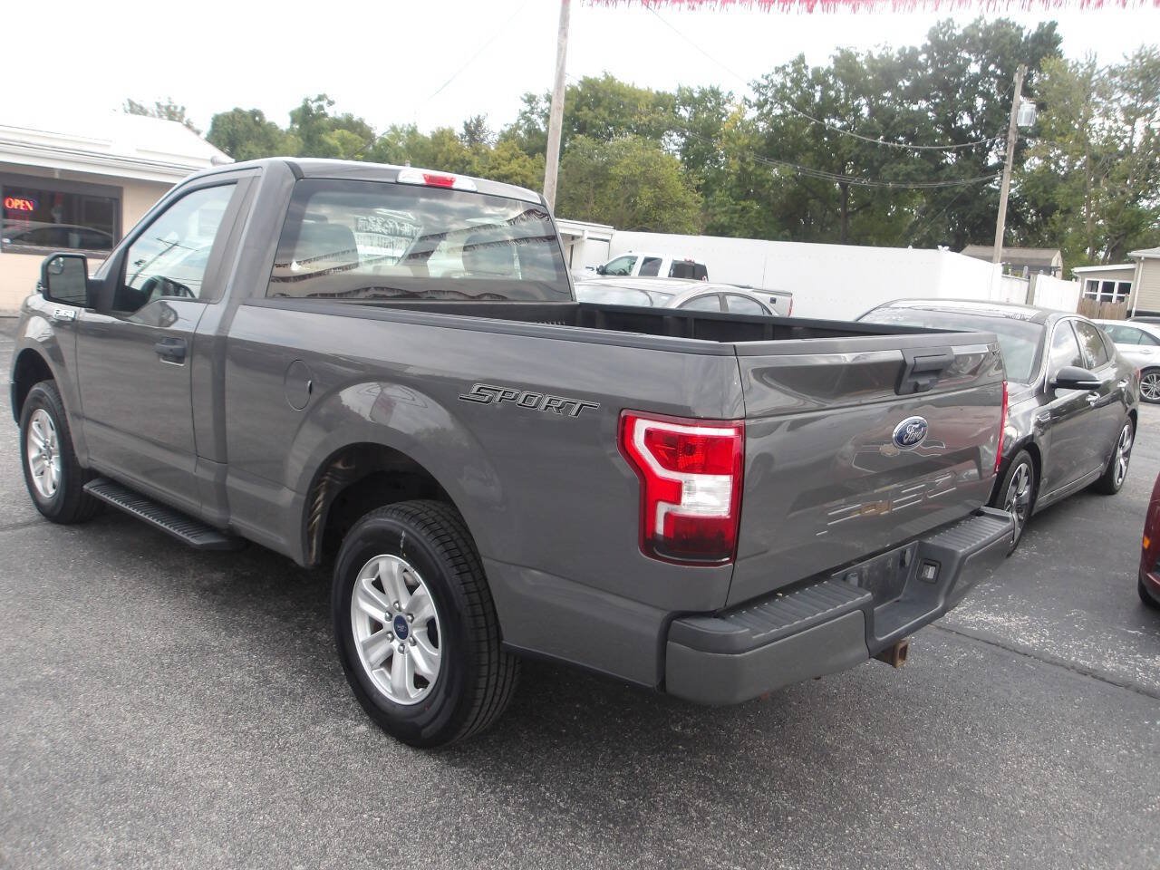 Used 2018 Ford F150 XL w/ Equipment Group 101A Mid RWD image 5