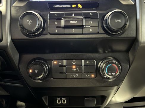 Used 2020 Ford F150 XLT w/ Heavy-Duty Payload Package image 20