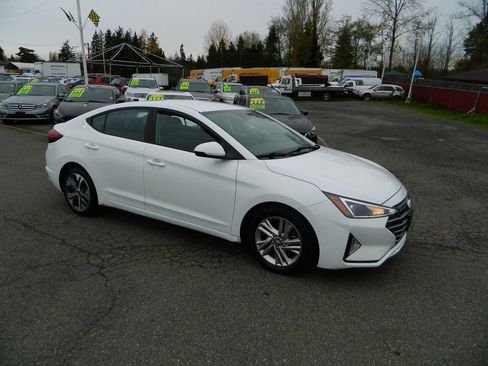 Used 2019 Hyundai Elantra SEL w/ Cargo Package image 2
