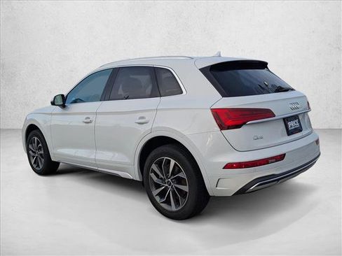 Used 2021 Audi Q5 Premium w/ Convenience Package image 8