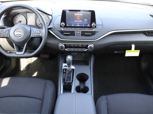 New 2025 Nissan Altima 2.5 S image 11