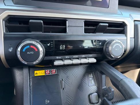 Used 2024 Toyota Tacoma SR5 AWD/4WD image 14