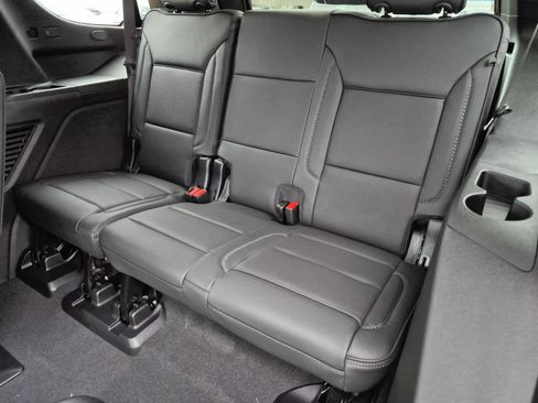 New 2026 GMC Yukon Denali w/ Sun & Power Step Package image 11