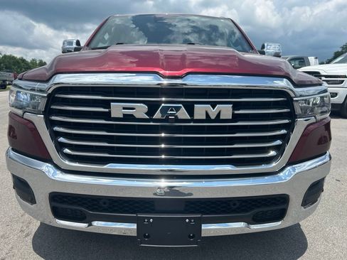 Used 2025 RAM 1500 Laramie AWD/4WD image 8