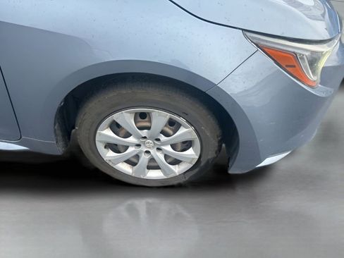 Used 2020 Toyota Corolla LE image 12