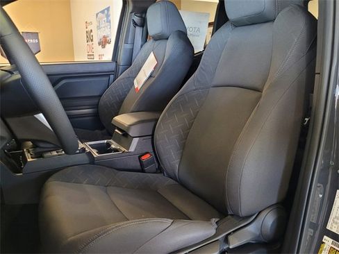 New 2024 Toyota Tacoma 4x4 Double Cab image 16