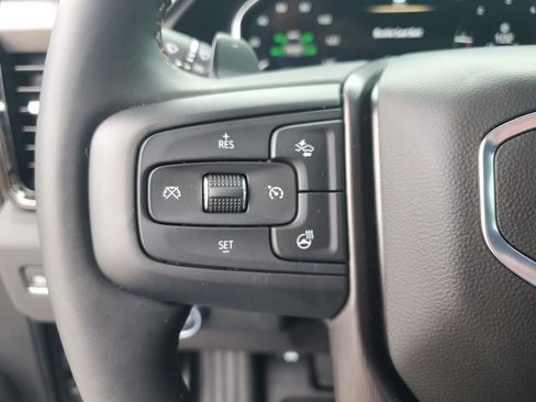 Used 2024 GMC Sierra 1500 AT4 w/ Technology Package image 33