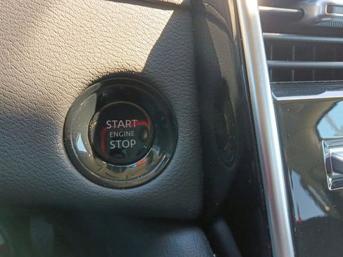 Used 2025 Nissan Armada SV RWD image 20