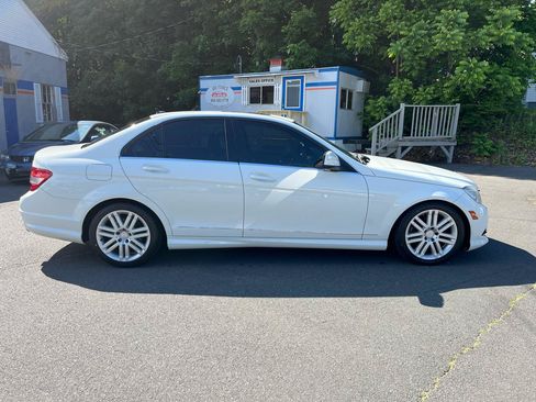 Used 2009 Mercedes-Benz C 300 4MATIC Sedan image 6