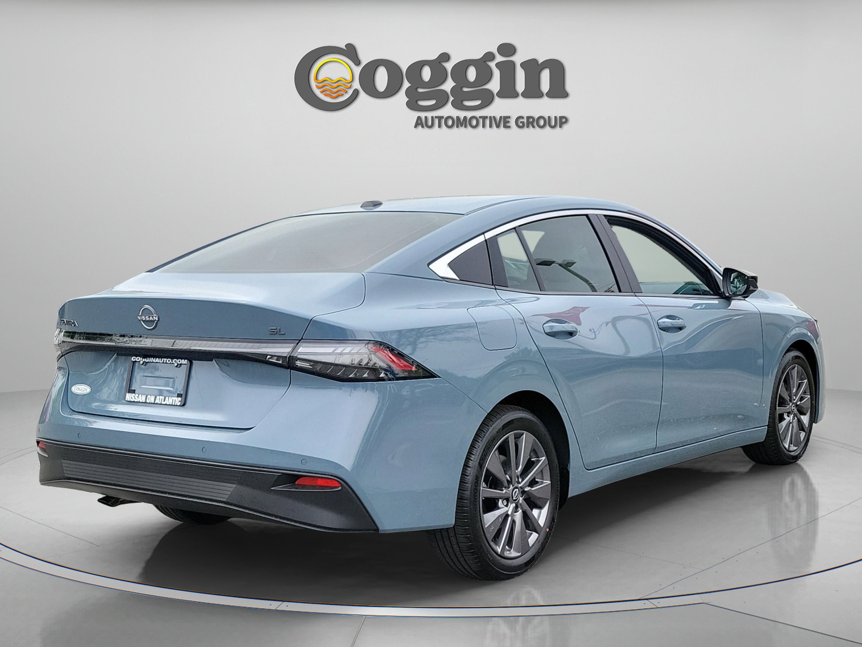 New 2026 Nissan Sentra SL w/ Floor Mat Package FWD image 4