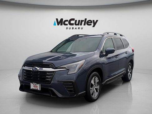 Certified 2025 Subaru Ascent Premium image 1