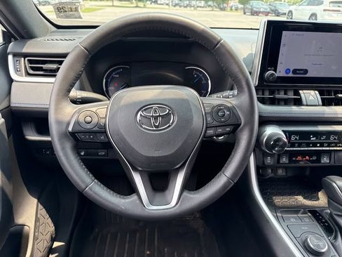 Used 2024 Toyota RAV4 SE w/ Convenience Package AWD/4WD image 16