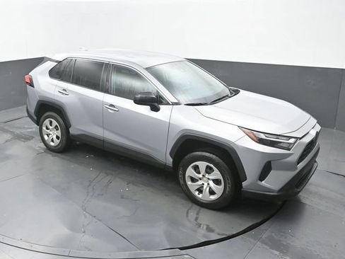 Used 2023 Toyota RAV4 LE FWD image 13