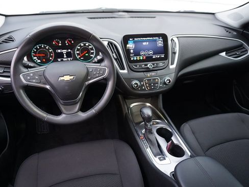 Certified 2022 Chevrolet Malibu LT w/ Redline Edition image 13