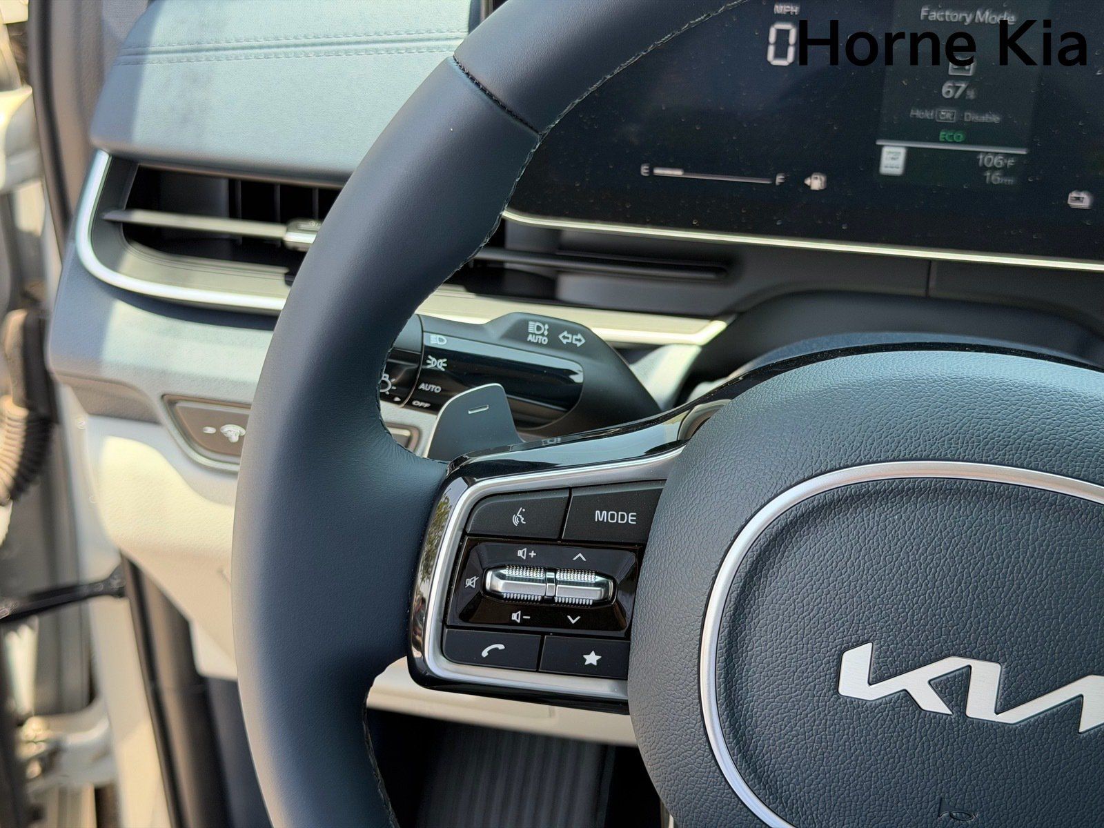 New 2026 Kia Carnival EX FWD image 14