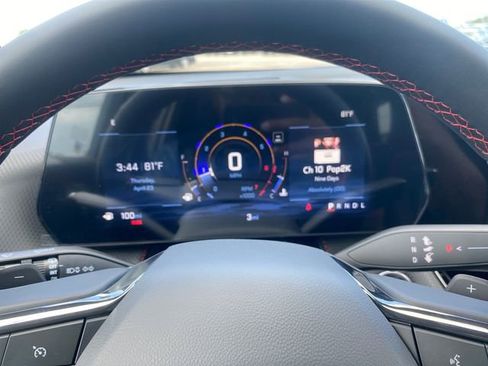 New 2026 Chevrolet Equinox RS w/ Convenience Package III FWD image 16