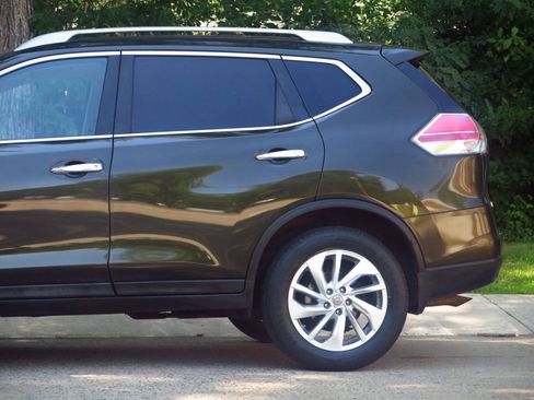 Used 2015 Nissan Rogue SL w/ SL Premium Package AWD/4WD image 25