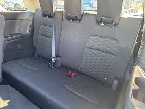 Used 2024 Nissan Pathfinder SV image 22