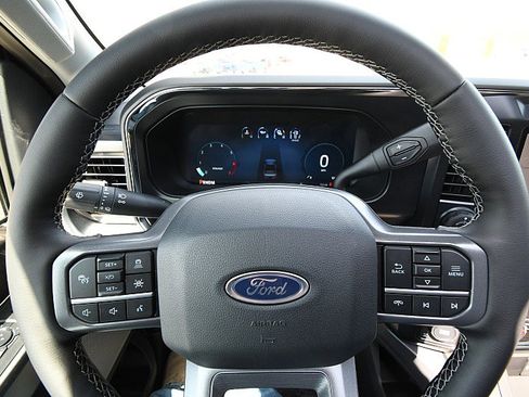 New 2025 Ford F350 Lariat w/ Lariat Ultimate Package image 12