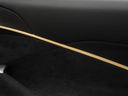 Certified 2025 Ferrari Roma Spider image 29