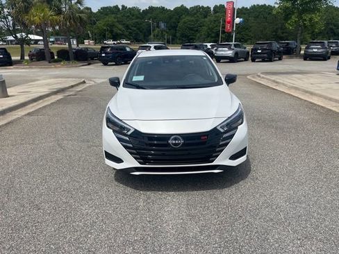 Used 2025 Nissan Versa SR w/ Trunk Package image 2