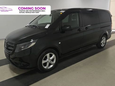 Used 2017 Mercedes-Benz Metris Passenger image 1
