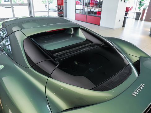 Used 2023 Ferrari 296 GTS RWD image 42