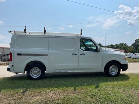 Used 2016 Nissan NV 3500 S w/ Power Package RWD image 4
