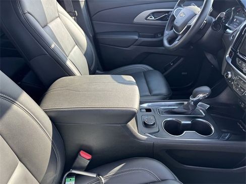Certified 2023 Chevrolet Traverse LT w/ LT Premium Package image 6