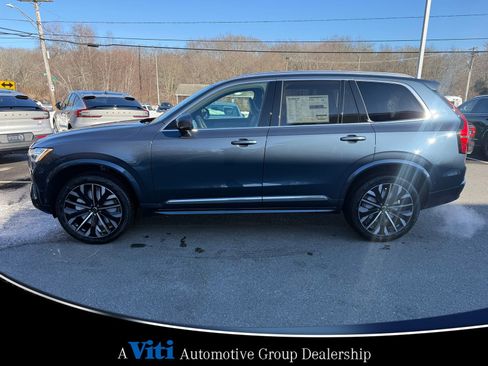 Used 2026 Volvo XC90 B5 Plus w/ Protection Package Premier AWD/4WD image 5