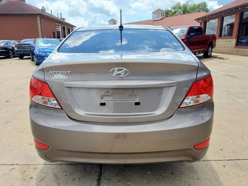 Used 2014 Hyundai Accent GLS FWD image 8