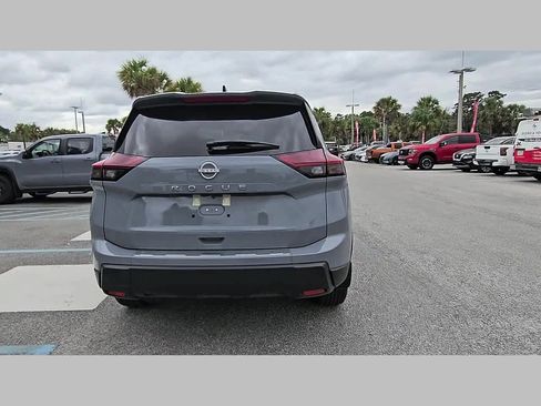 New 2026 Nissan Rogue SV w/ Cold Weather Package FWD image 30